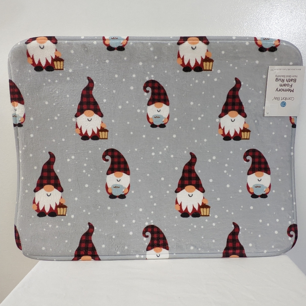 Cute Christmas Holiday Gnomes Memory Foam Bath Rug With Non Skid Backing, NWT
